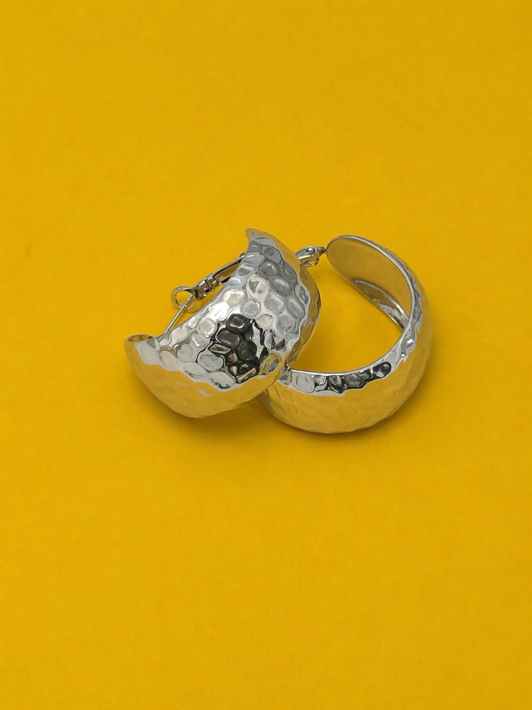 ORECCHINI MARTELLATI ARGENTO