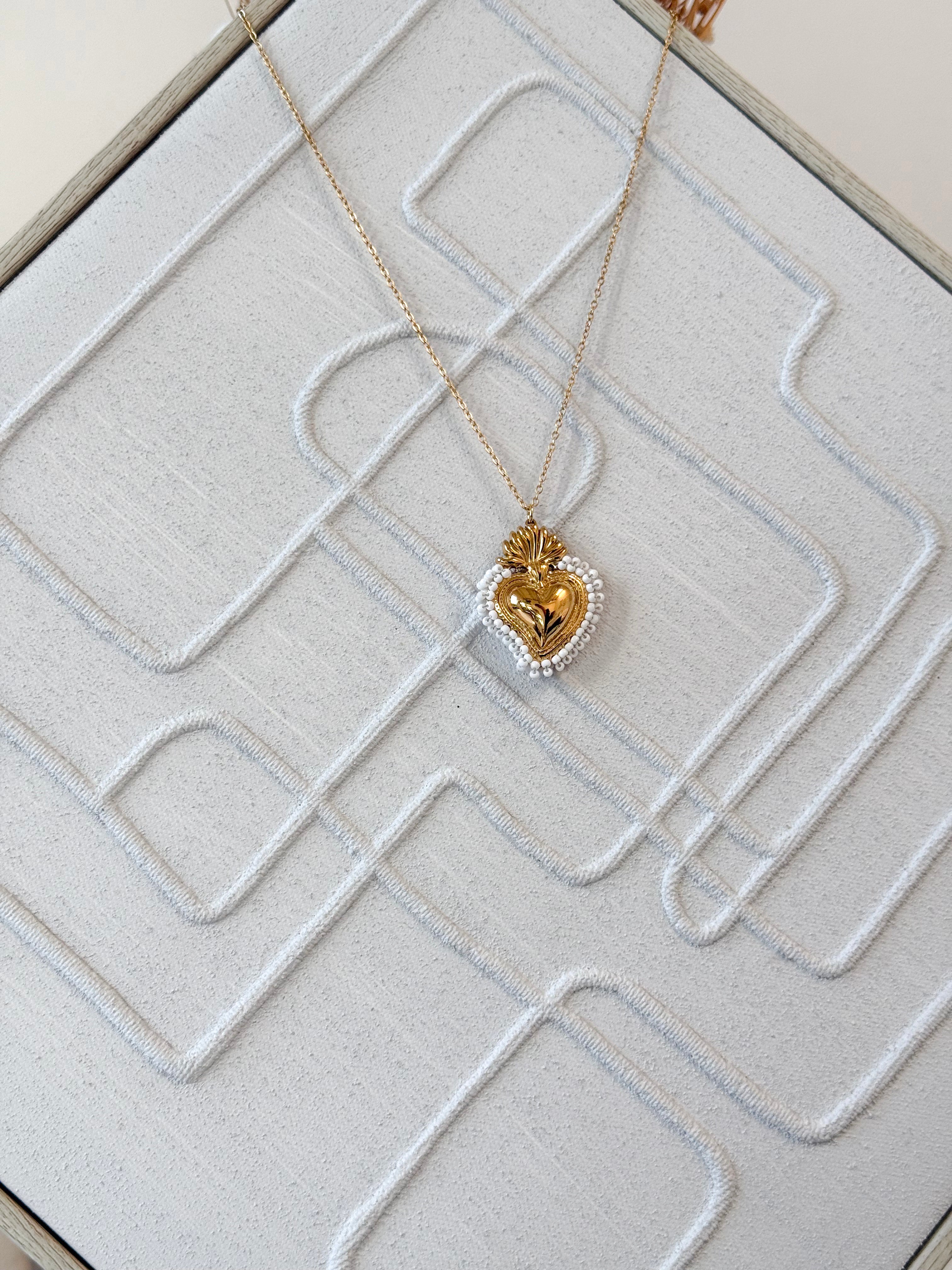 COLLANA CUORE SACRO E PERLINE BIANCA